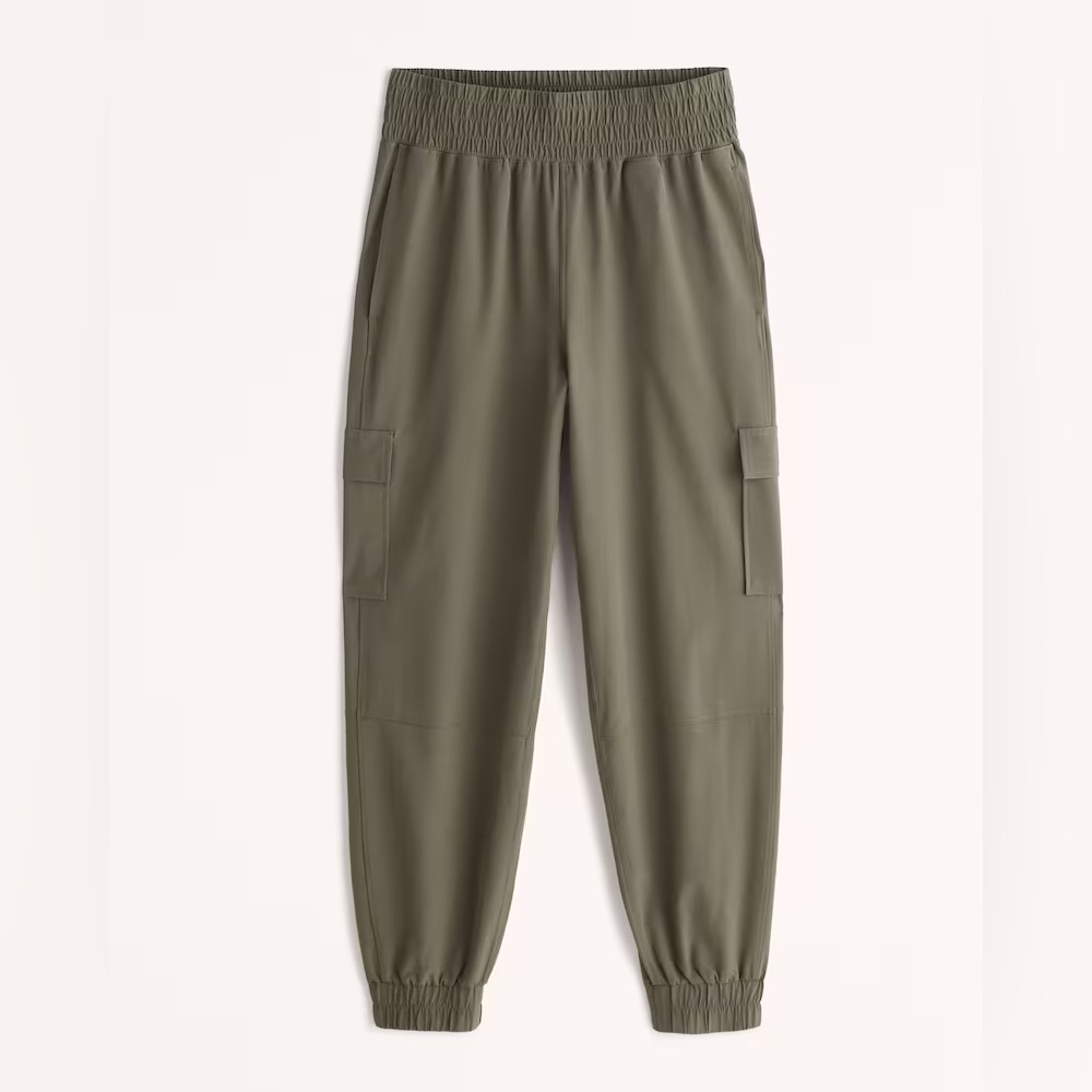 Abercrombie YPB Womens Deep Evergreen Motion Tek Cargo Jogger Pants